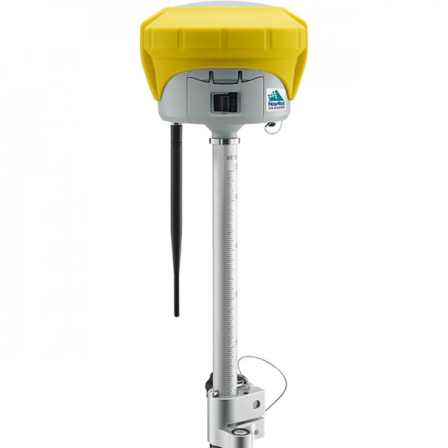 GNSS приёмник GeoMax Zenith35 PRO Base (GSM-UHF) с внешним радиомодемом GNSS приёмник GeoMax Zenith35 PRO Base (GSM-UHF) с внешним радиомодемом