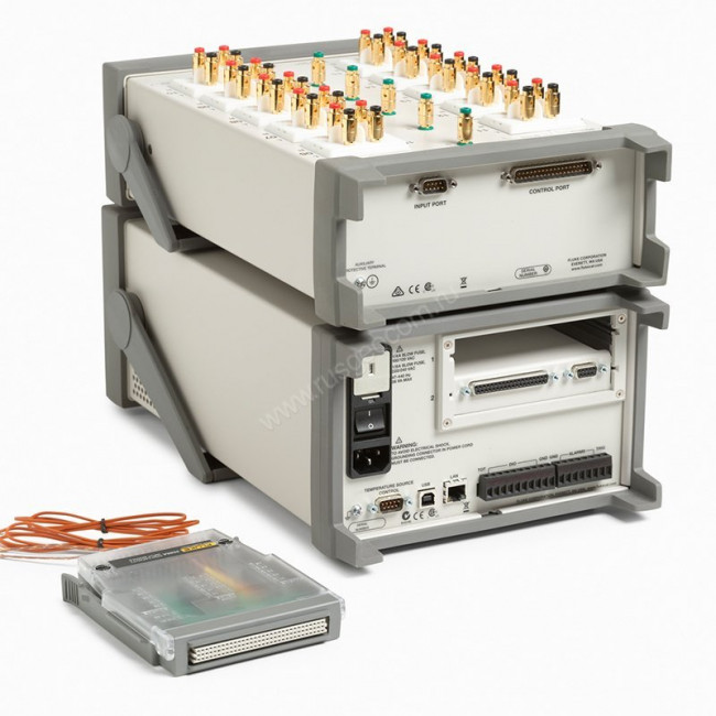 Прецизионный калибратор температуры Fluke 1586A/1HC 220/C Прецизионный калибратор температуры Fluke 1586A/1HC 220/C