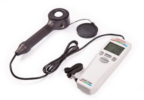 Люксметр-спектроколориметр АКИП 9701